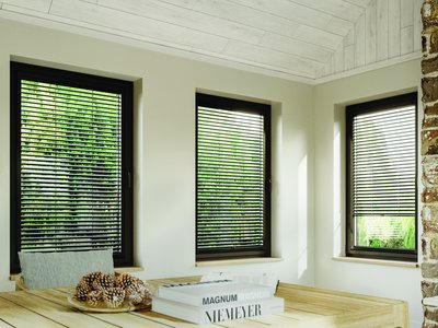 Perfect Fit venetian blind